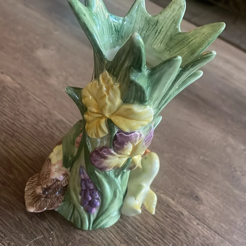 Fitz and Floyd Vintage Mama Duck Babies Flower Bud Vase Purple Natures Treasures